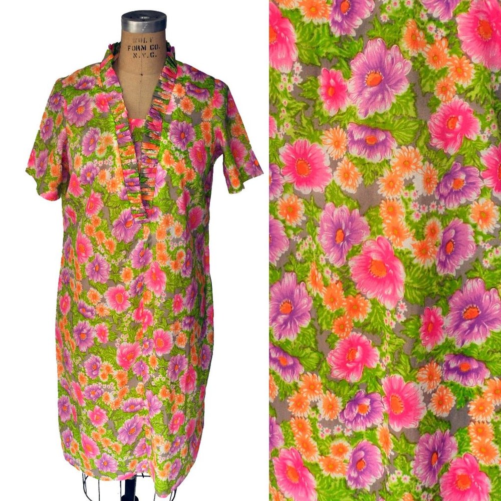 Vintage 60s Ruffle Short Sleeved Floral Pink Shirt Dress